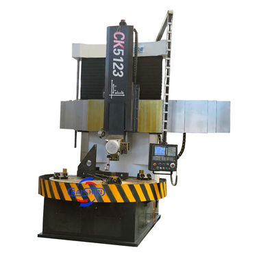 Máquina de torno vertical CNC de alta qualidade usada com boa após-venda e garantia