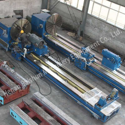 Tornos horizontais industriais para torneamento de cilindros pesados, com capacidade para suportar até 32 T