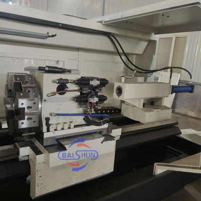 Torno CNC QK1332 para Rosquear Tubos, 800mm de Diâmetro de Giro, 320mm de Rosqueamento